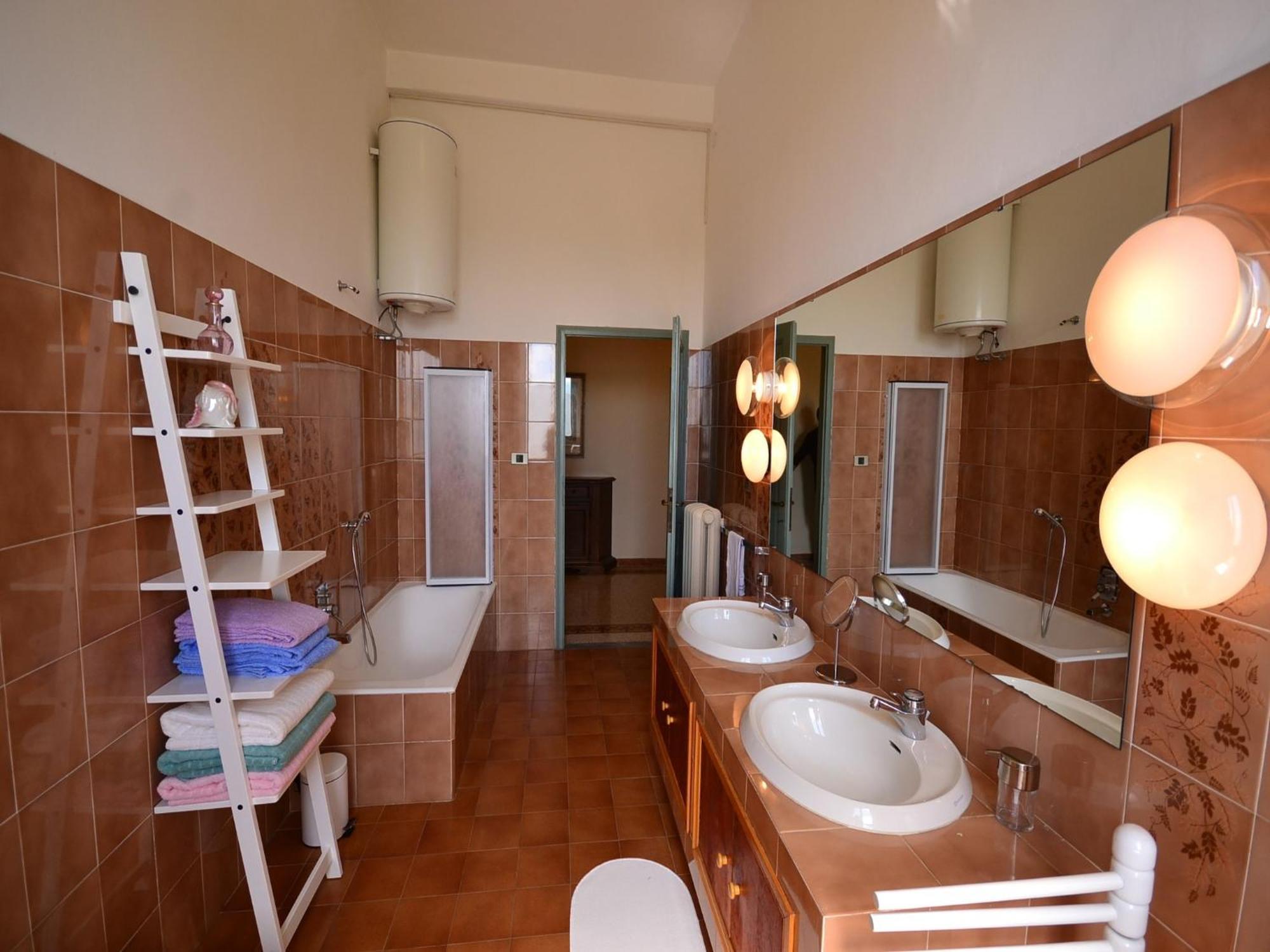 Lovely Holiday Home In Montefiridolfi With Hill View Zewnętrze zdjęcie
