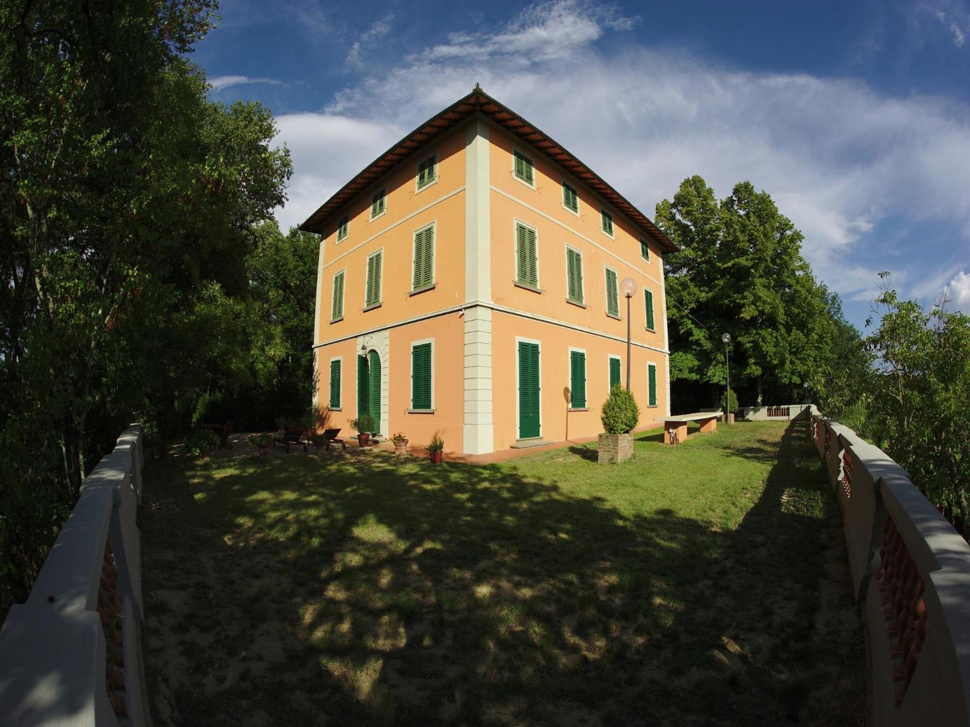 Lovely Holiday Home In Montefiridolfi With Hill View Zewnętrze zdjęcie